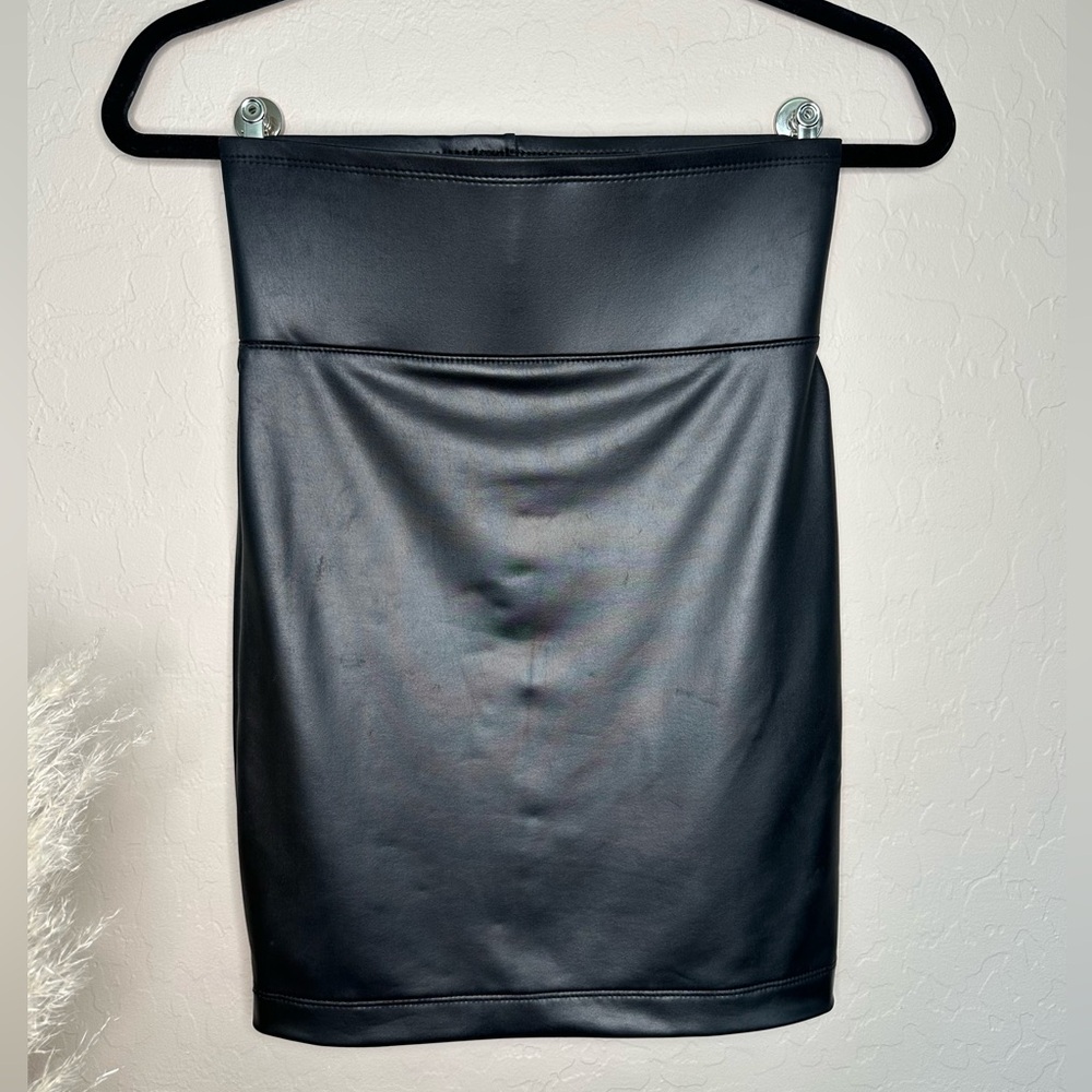 Black Stretchy Faux Leather Mini Skirt, size S